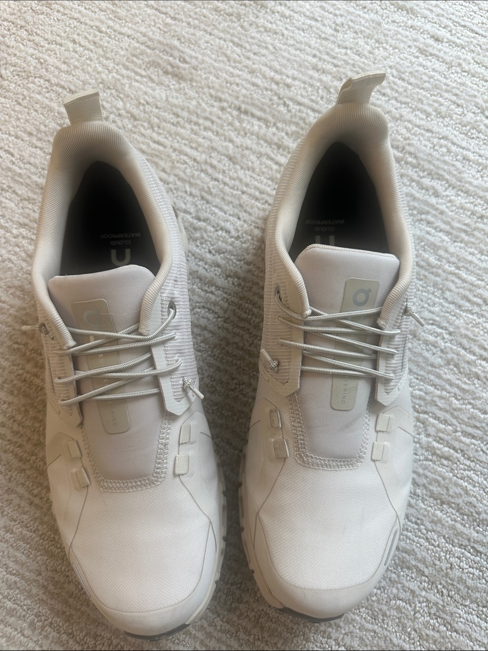 On Cloud waterproof neutral/beige size 8